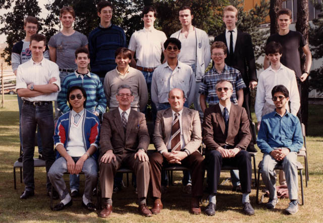 {short description of image}